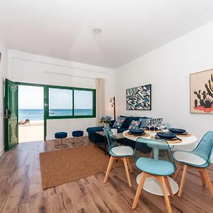 Luxury Sea Front V , Playa Honda (Lanzarote) España