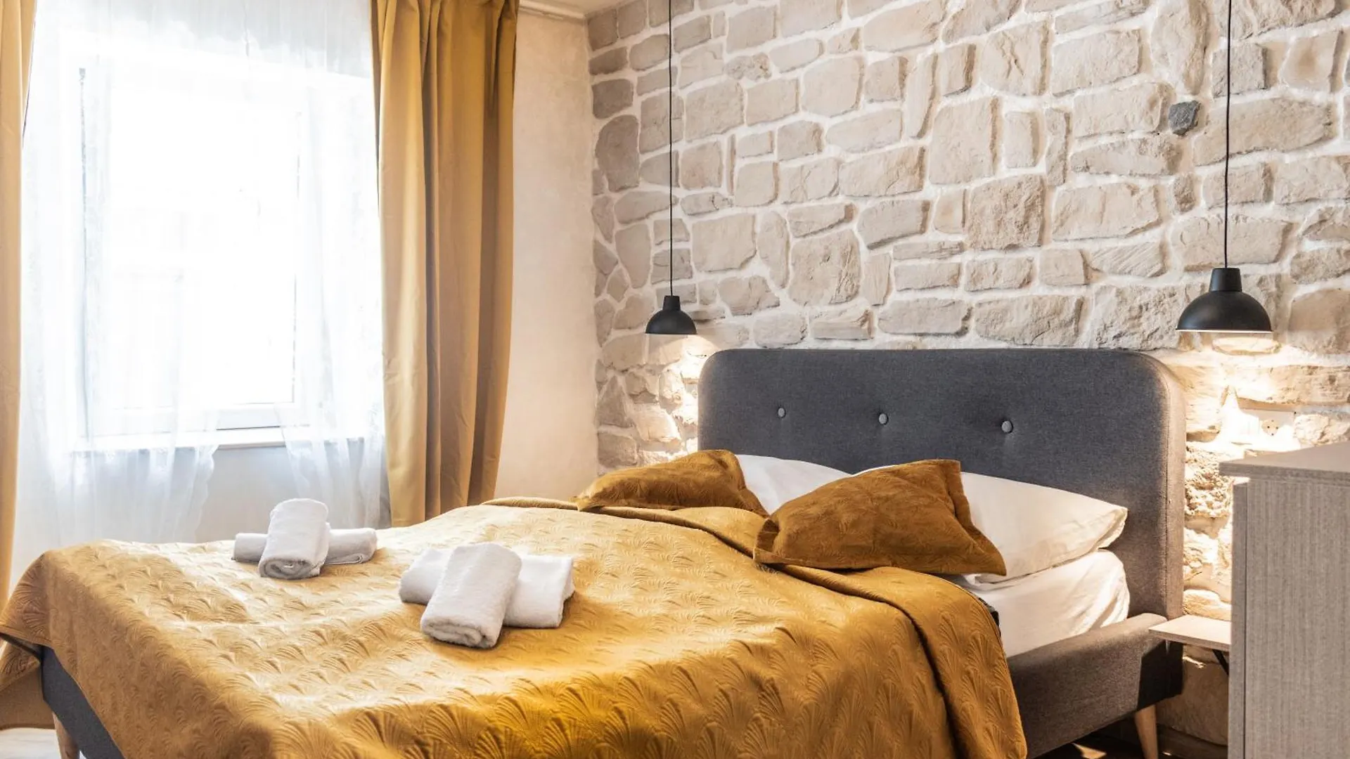 L&B Amphitheater Apartments Pula